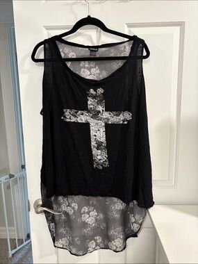 torrid Black Floral Cross Sheer High-Low Tank